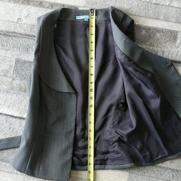 CLOSET CLOSE OUT: Antonio Melani vest. Sz 2. - Picture 5 of 7